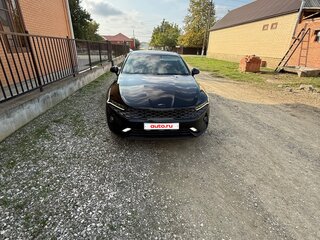 2021 Kia K5 III, чёрный, 2050000 рублей, вид 3