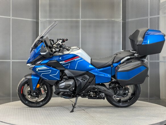 2025 BMW R 1300 RT, синий, 2929000 рублей - вид 4