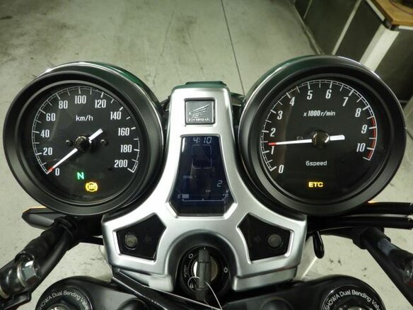 2021 Honda CB 1100, красный, 1650000 рублей - вид 6