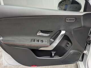 2019 Mercedes-Benz A-Класс 200 IV (W177), белый, 2495000 рублей, вид 5