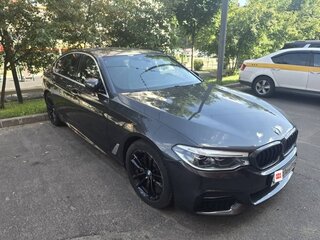 2018 BMW 5 серии 520d xDrive VII (G30/G31/G38), серый, 3320000 рублей, вид 2