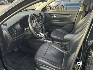 2017 Kia Rio IV, чёрный, 1470000 рублей, вид 5