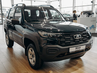 2026 Lada (ВАЗ) Niva Travel I Рестайлинг, зелёный, 1603000 рублей, вид 3