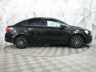 2013 Chevrolet Aveo II, чёрный, 485000 рублей, вид 4