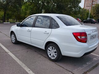 2023 Lada (ВАЗ) Granta I Рестайлинг, белый, 635000 рублей, вид 4