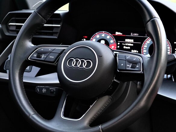 2021 Audi A3 35 TFSI Long IV (8Y), синий, 1700000 рублей - вид 10