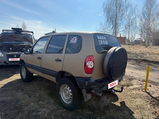 2004 Chevrolet Niva I, бежевый, 220000 рублей, вид 4