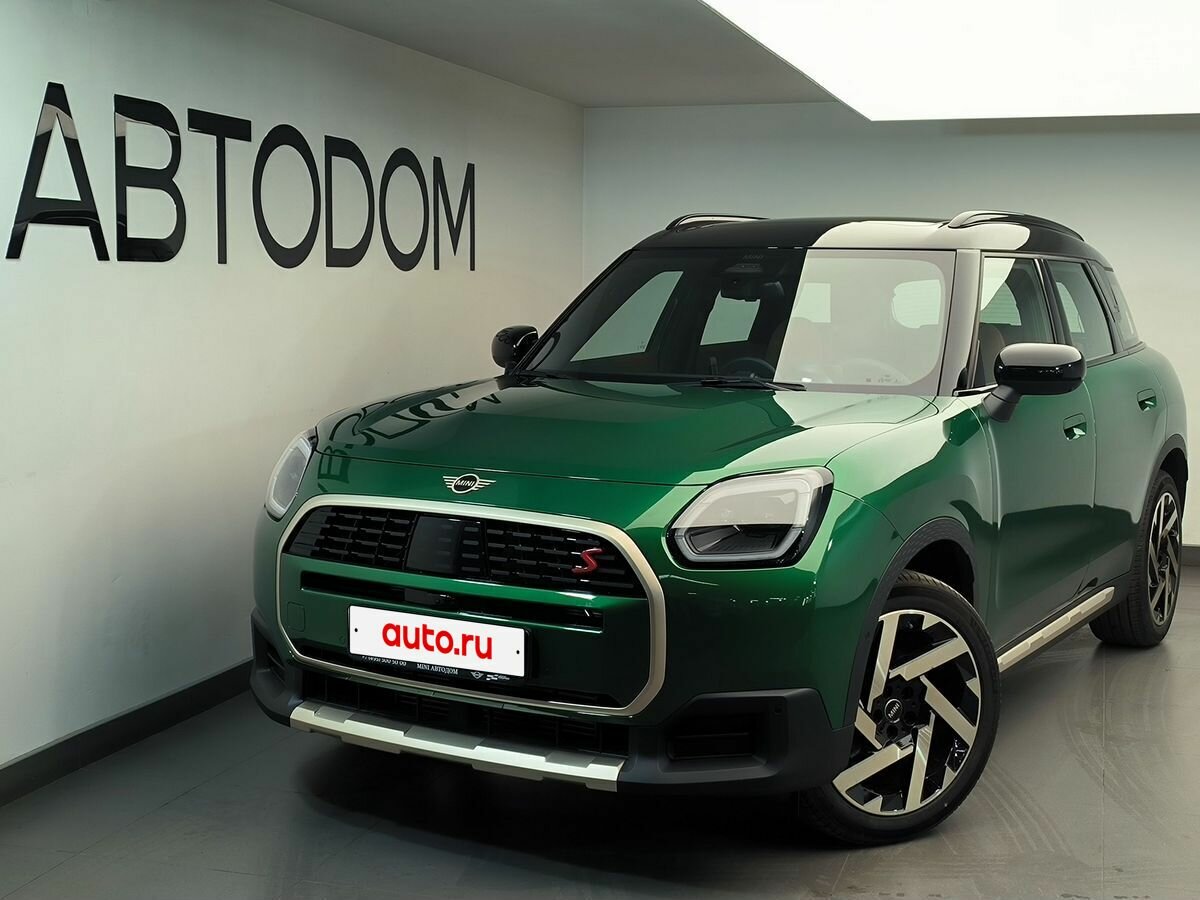Открыть фотографии: Mini Countryman III