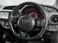 2018 Toyota Vitz III (XP130) Рестайлинг 2, чёрный, 975000 рублей - вид 11