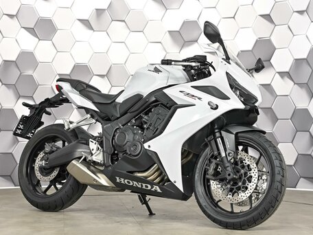 2023 Honda CBR 650R, белый, 957000 рублей, вид 1