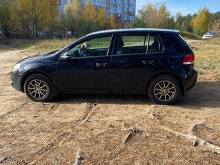 2009 Volkswagen Golf VI, чёрный, 620000 рублей, вид 3