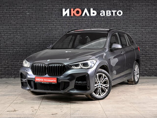 2021 BMW X1 20i xDrive II (F48) Рестайлинг, чёрный, 3350000 рублей, вид 1