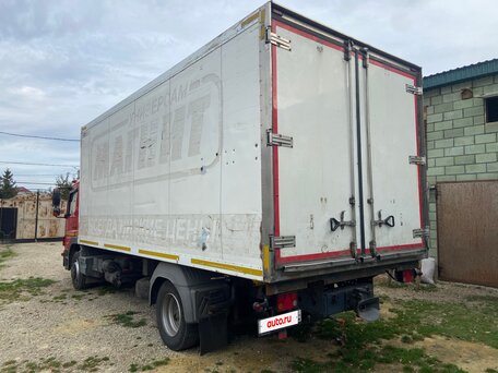 2013 Mercedes-Benz Atego, красный, 3950000 рублей, вид 4