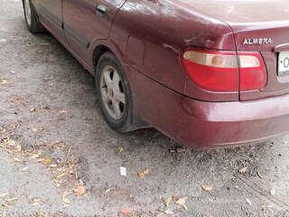 2002 Nissan Almera II (N16), красный, 320000 рублей, вид 2