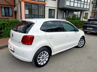 2013 Volkswagen Polo V, белый, 770000 рублей, вид 5