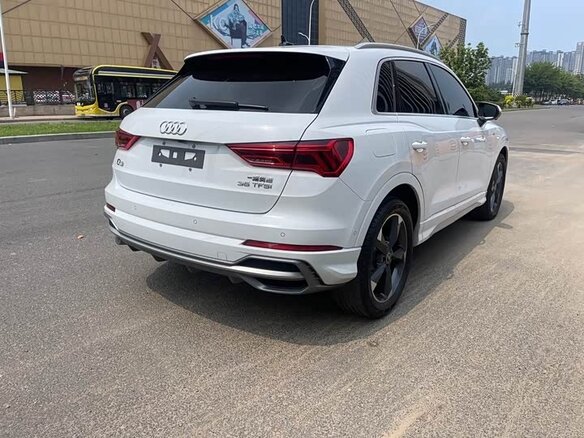 2022 Audi A3 Sportback 35 TFSI IV (8Y), белый, 1935000 рублей - вид 5
