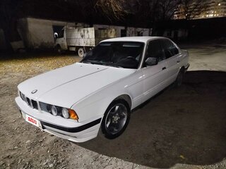 1991 BMW 5 серии 520i III (E34), белый, 280000 рублей, вид 2