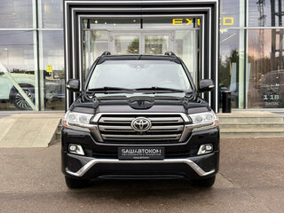 2016 Toyota Land Cruiser 200 Series Рестайлинг 2, чёрный, 4900000 рублей, вид 2