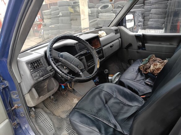 1991 Volkswagen Transporter T4, синий, 430000 рублей - вид 8