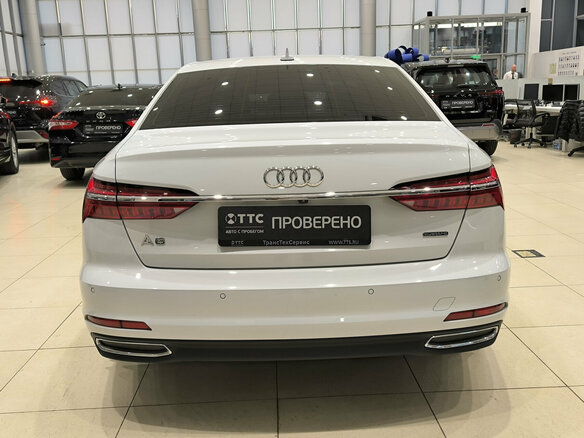 2019 Audi A6 45 TFSI V (C8), белый, 3700000 рублей - вид 5