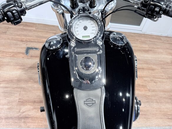 2011 Harley-Davidson Fat Bob, чёрный, 1099000 рублей - вид 13