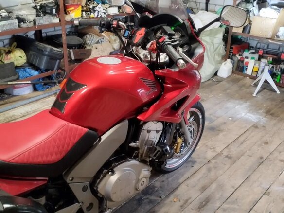 2008 Honda CBF 1000, красный, 520000 рублей