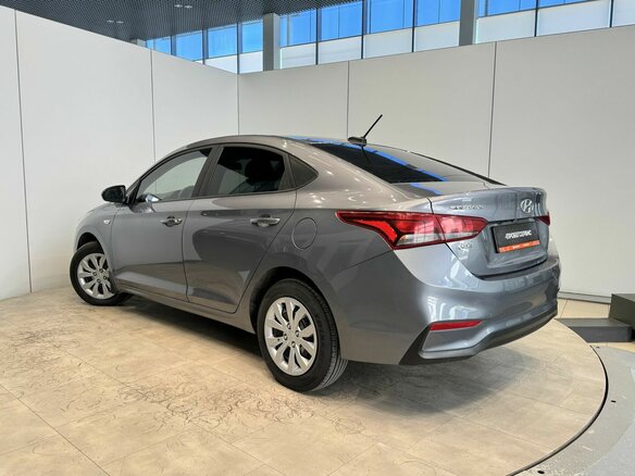 2020 Hyundai Solaris II, серый, 1330000 рублей - вид 6