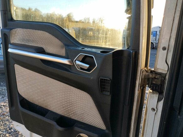 2023 Sinotruk Sitrak C7H MAX, белый, 3790000 рублей - вид 9