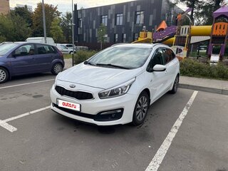 2017 Kia Ceed II Рестайлинг, белый, 1240000 рублей, вид 2