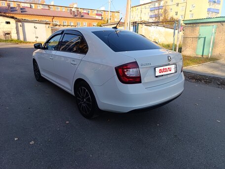 2018 Skoda Rapid I Рестайлинг, белый, 990000 рублей, вид 5