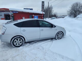 2009 Toyota Prius II Рестайлинг (XW20), серый, 1050000 рублей, вид 4