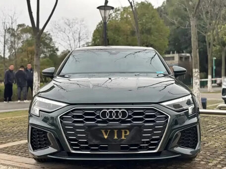 2021 Audi A3 Sportback 35 TFSI IV (8Y), зелёный, 2100000 рублей, вид 3