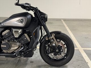 2026 QJMotor SRV 600 V, чёрный, 570000 рублей, вид 4