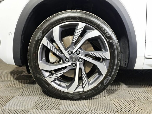 2024 Geely Monjaro I, белый, 2999000 рублей - вид 8