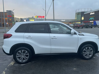 2020 Suzuki Vitara II Рестайлинг, белый, 1750000 рублей, вид 5