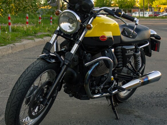 2013 Moto Guzzi V7 Spezial, жёлтый, 688000 рублей - вид 6