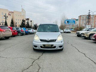 1999 Toyota FunCargo, серый, 449000 рублей, вид 3
