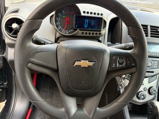 2014 Chevrolet Aveo II, чёрный, 525000 рублей, вид 4