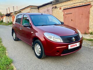 2014 Renault Sandero I, красный, 565000 рублей, вид 3