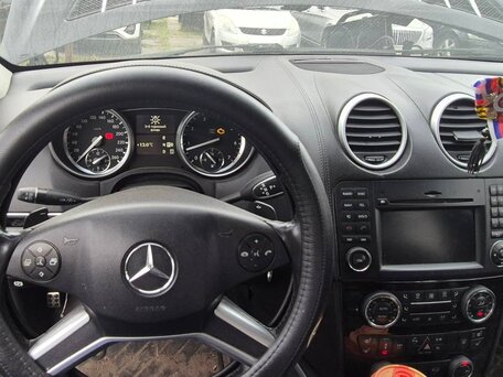 2010 Mercedes-Benz GL-Класс 500 I (X164) Рестайлинг, чёрный, 1330000 рублей, вид 4