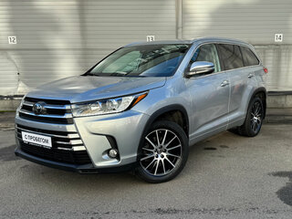 2018 Toyota Highlander III (XU50) Рестайлинг, серебристый, 3799000 рублей, вид 1