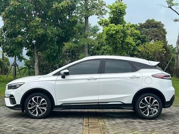 2022 Geely Emgrand S, белый, 995000 рублей - вид 5