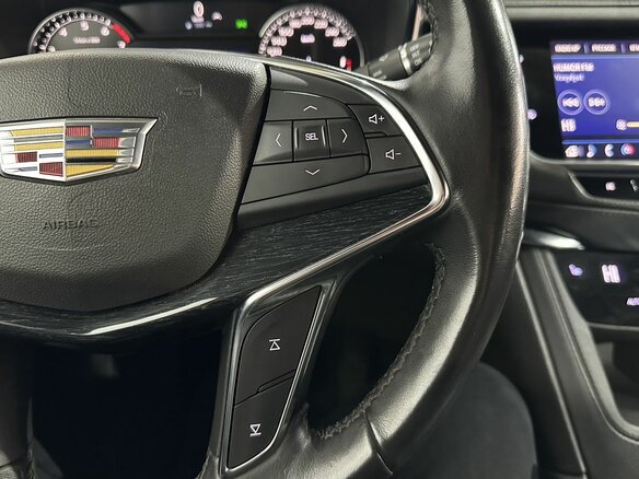 2021 Cadillac XT5 I Рестайлинг, чёрный, 3300000 рублей - вид 16