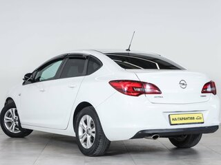 2013 Opel Astra J Рестайлинг, белый, 749000 рублей, вид 4