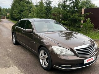 2011 Mercedes-Benz S-Класс 500 Long V (W221) Рестайлинг, коричневый, 1400000 рублей, вид 3