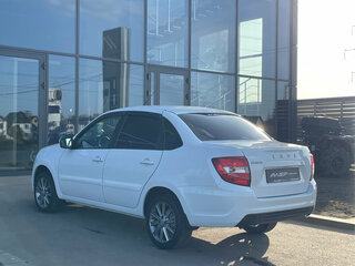 2023 Lada (ВАЗ) Granta I Рестайлинг, белый, 770000 рублей, вид 2
