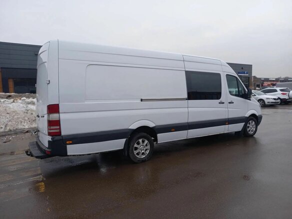 2008 Mercedes-Benz Sprinter, белый, 2400000 рублей - вид 3