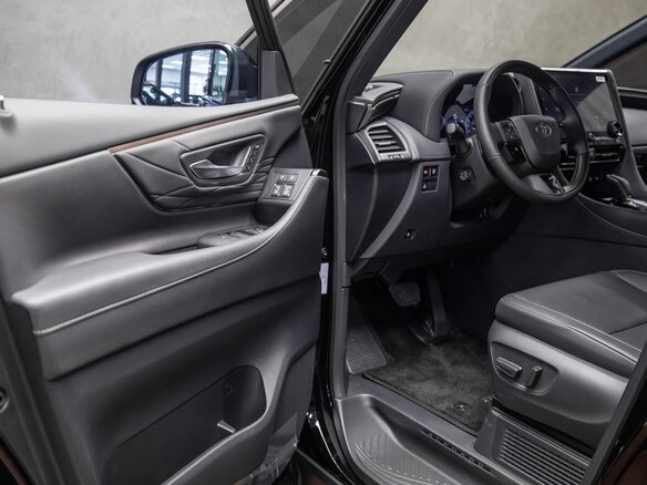 2026 Toyota Alphard IV, чёрный, 14400000 рублей - вид 6
