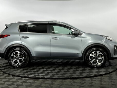 2020 Kia Sportage IV Рестайлинг, серый, 2000000 рублей, вид 5