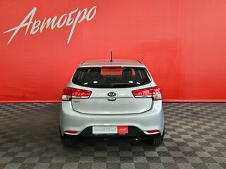 2016 Kia Rio III Рестайлинг, серебристый, 999000 рублей, вид 4